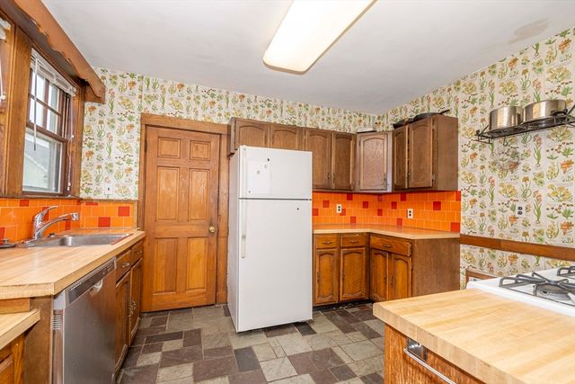 37-39 Mary St 2, Arlington, MA 02474