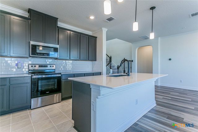 1304 Long Creek Lane, Belton, TX 76513