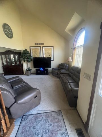 21589 Hunter Circle, Taylor, MI 48180