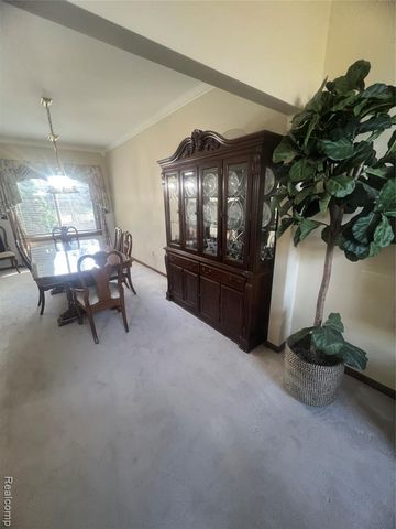 21589 Hunter Circle, Taylor, MI 48180