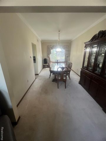 21589 Hunter Circle, Taylor, MI 48180