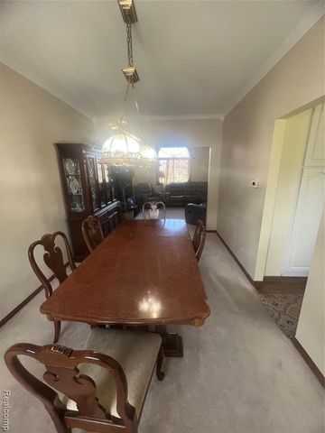 21589 Hunter Circle, Taylor, MI 48180