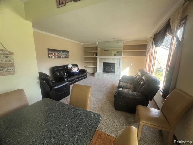 21589 Hunter Circle, Taylor, MI 48180