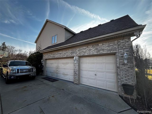 21589 Hunter Circle, Taylor, MI 48180