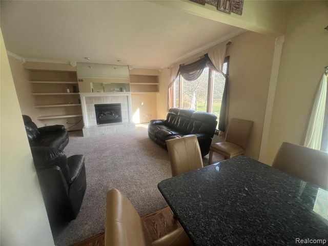 21589 Hunter Circle, Taylor, MI 48180