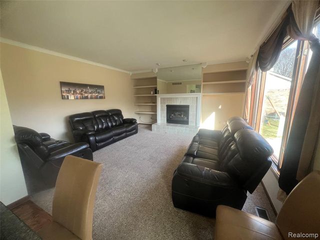 21589 Hunter Circle, Taylor, MI 48180