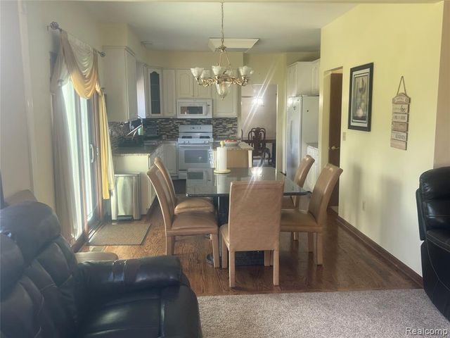 21589 Hunter Circle, Taylor, MI 48180