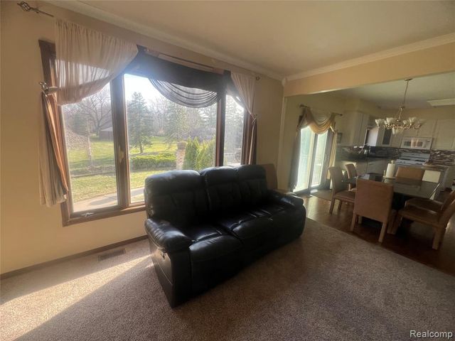 21589 Hunter Circle, Taylor, MI 48180