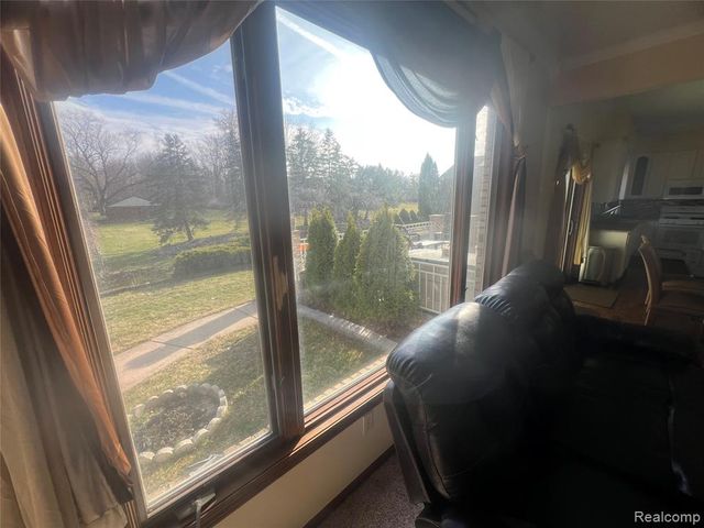 21589 Hunter Circle, Taylor, MI 48180