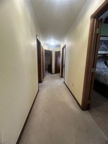 21589 Hunter Circle, Taylor, MI 48180