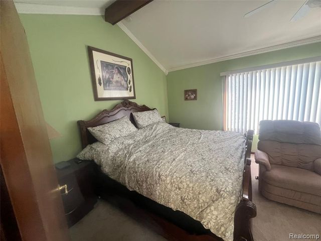 21589 Hunter Circle, Taylor, MI 48180