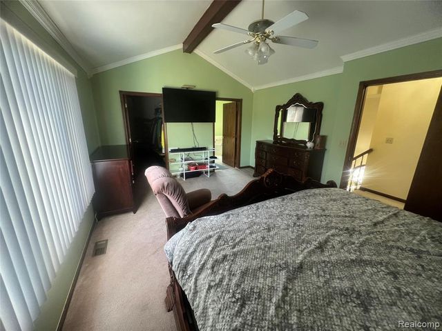 21589 Hunter Circle, Taylor, MI 48180