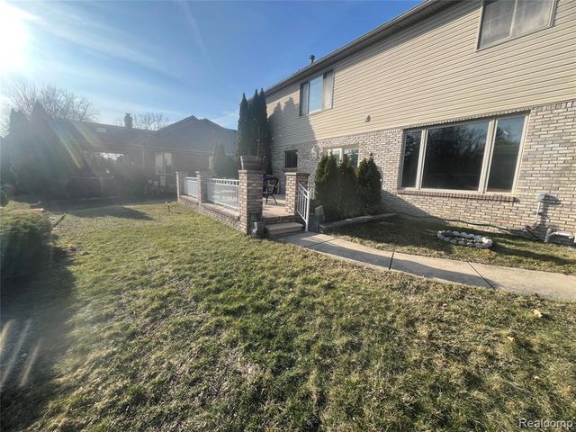 21589 Hunter Circle, Taylor, MI 48180