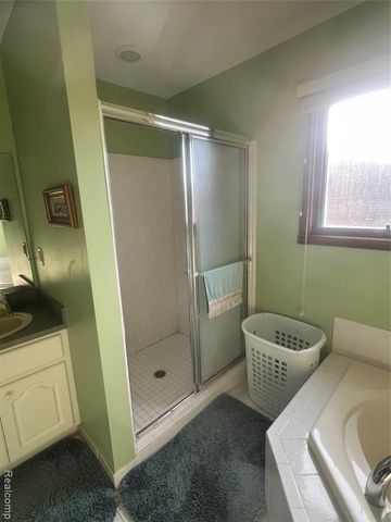 21589 Hunter Circle, Taylor, MI 48180