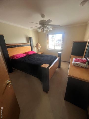 21589 Hunter Circle, Taylor, MI 48180