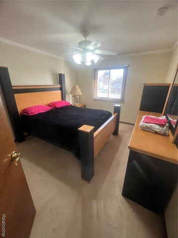 21589 Hunter Circle, Taylor, MI 48180