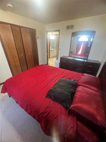 21589 Hunter Circle, Taylor, MI 48180