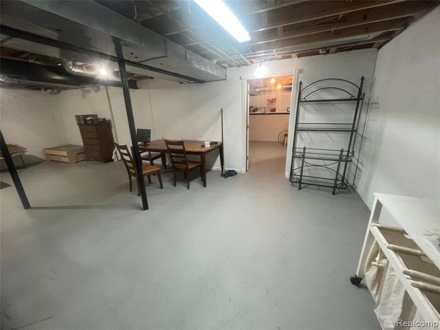 21589 Hunter Circle, Taylor, MI 48180