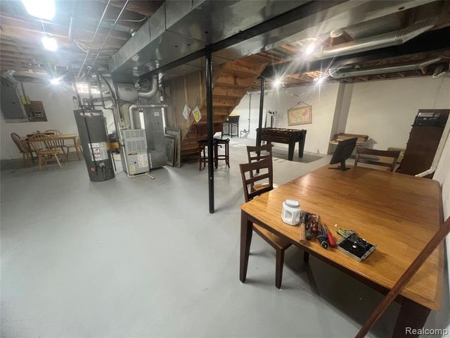 21589 Hunter Circle, Taylor, MI 48180