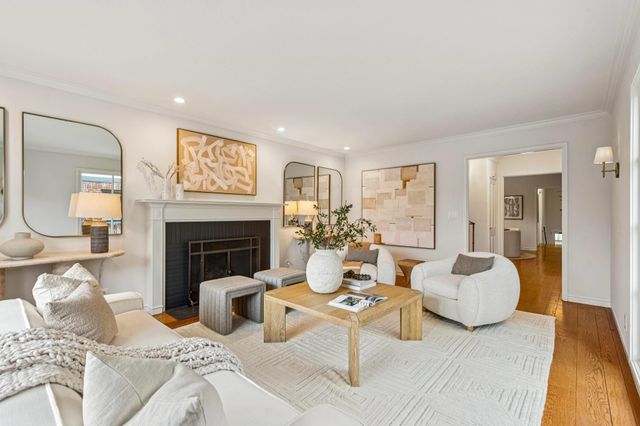 3938 Oakmore Rd, Oakland, CA 94602