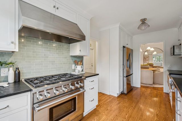 3938 Oakmore Rd, Oakland, CA 94602