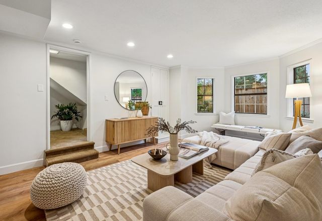 3938 Oakmore Rd, Oakland, CA 94602