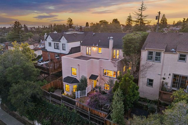 3938 Oakmore Rd, Oakland, CA 94602