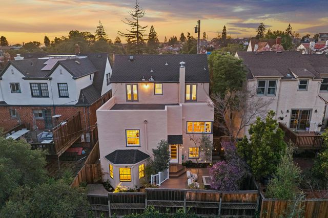 3938 Oakmore Rd, Oakland, CA 94602