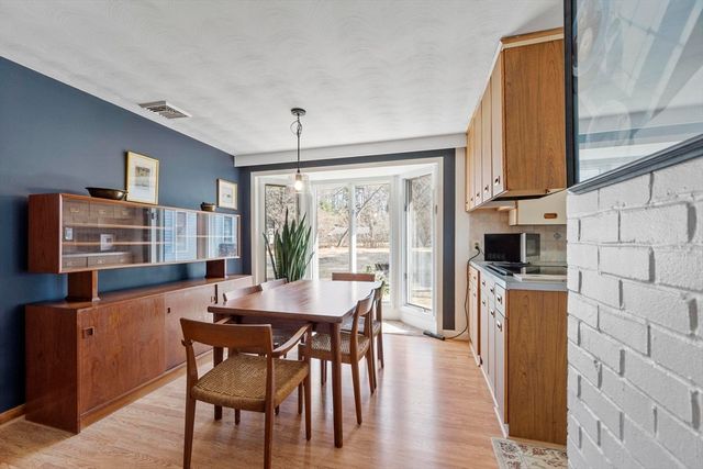 20 Donna Rd, Chelmsford, MA 01824