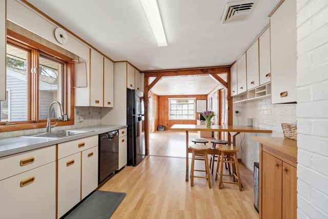 20 Donna Rd, Chelmsford, MA 01824