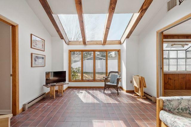 20 Donna Rd, Chelmsford, MA 01824