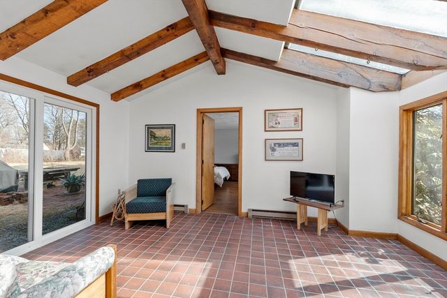 20 Donna Rd, Chelmsford, MA 01824