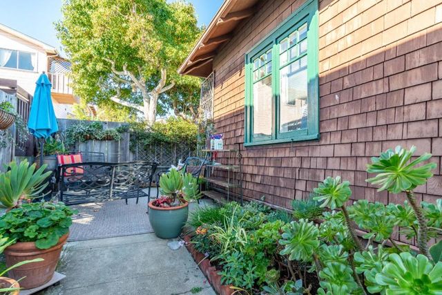 372 Monroe Street, Monterey, CA 93940