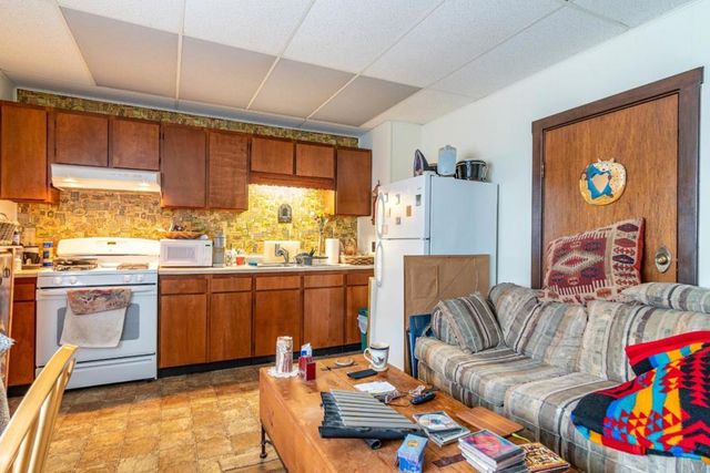 372 Monroe Street, Monterey, CA 93940