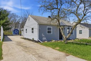 207 Harrington Avenue, Crown Point, IN 46307