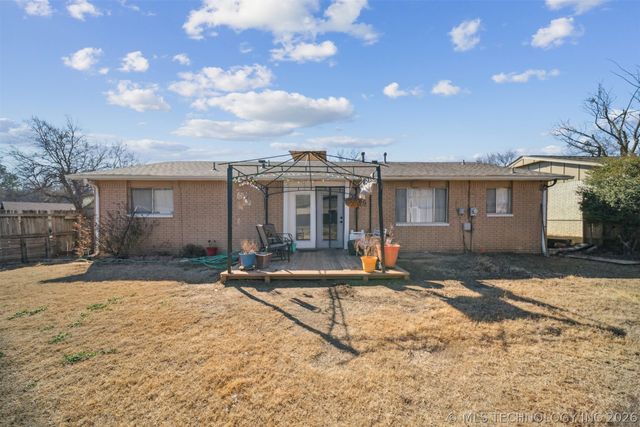 606 E Toledo Place, Broken Arrow, OK 74012