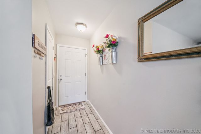 606 E Toledo Place, Broken Arrow, OK 74012