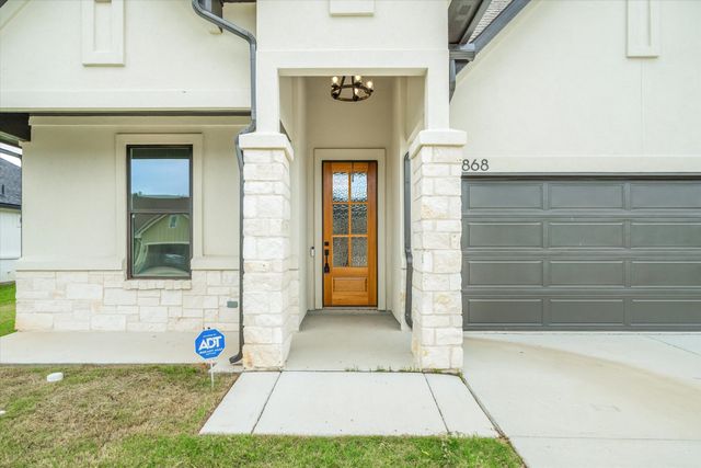 1868 Meadowview, Canton, TX 75103