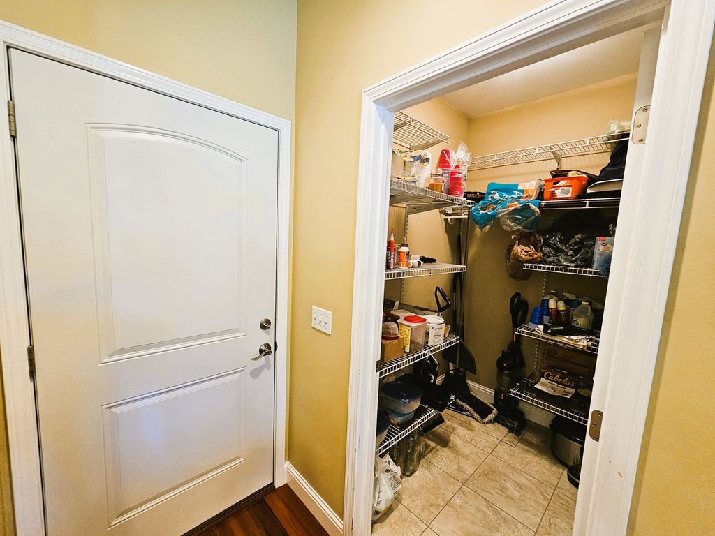 Image 29 of property listing at 17619 E Angling Road, Mt Vernon, IL 62864