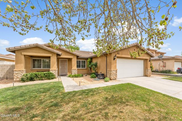 45334 Stadium Lane, Lancaster, CA 93535
