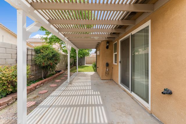 45334 Stadium Lane, Lancaster, CA 93535