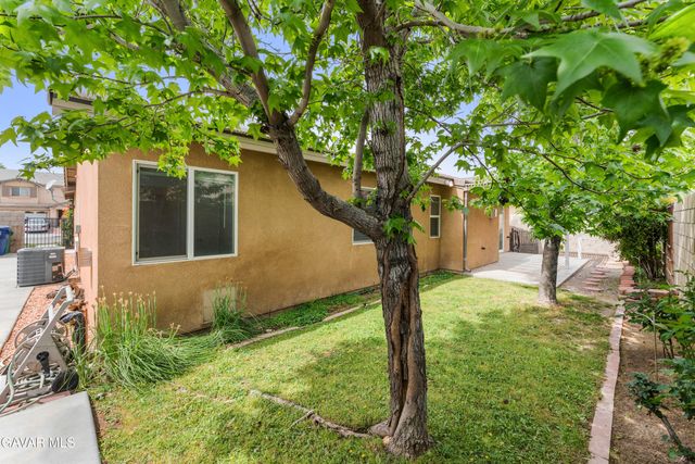 45334 Stadium Lane, Lancaster, CA 93535