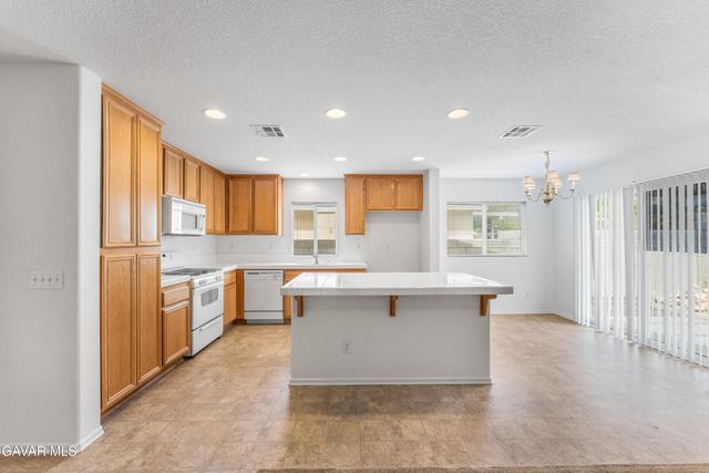 45334 Stadium Lane, Lancaster, CA 93535