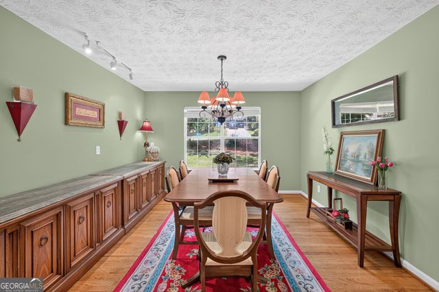 1074 Westchester Drive SW, Lilburn, GA 30047