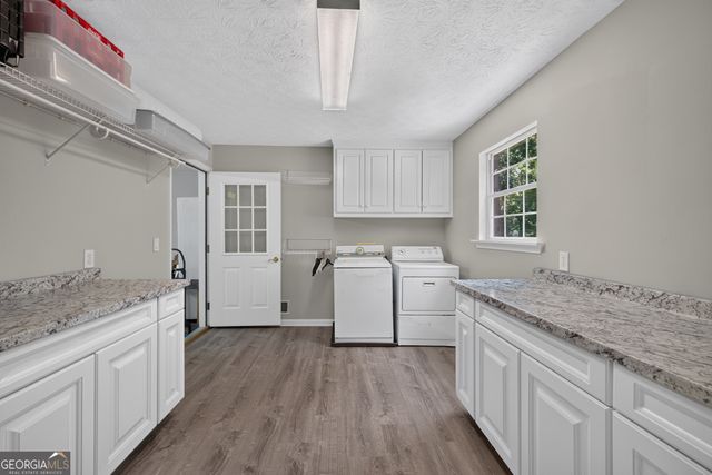1074 Westchester Drive SW, Lilburn, GA 30047