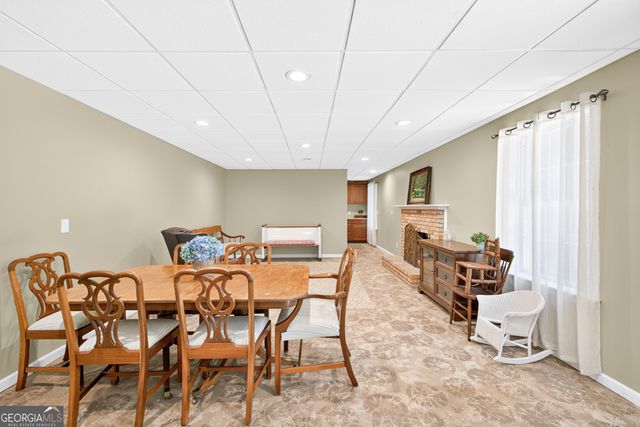 1074 Westchester Drive SW, Lilburn, GA 30047