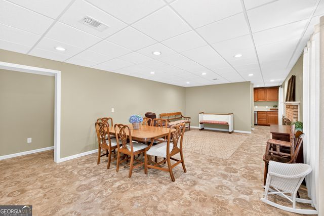 1074 Westchester Drive SW, Lilburn, GA 30047