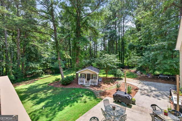 1074 Westchester Drive SW, Lilburn, GA 30047