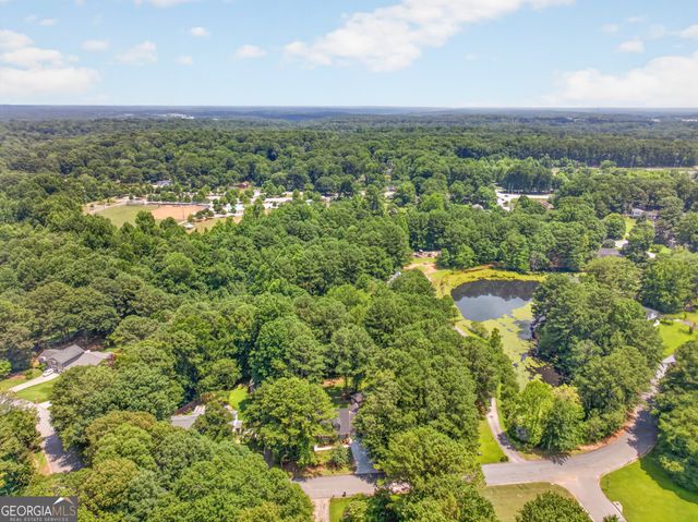 1074 Westchester Drive SW, Lilburn, GA 30047