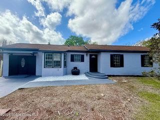 130 Cascade Avenue SE, Palm Bay, FL 32909